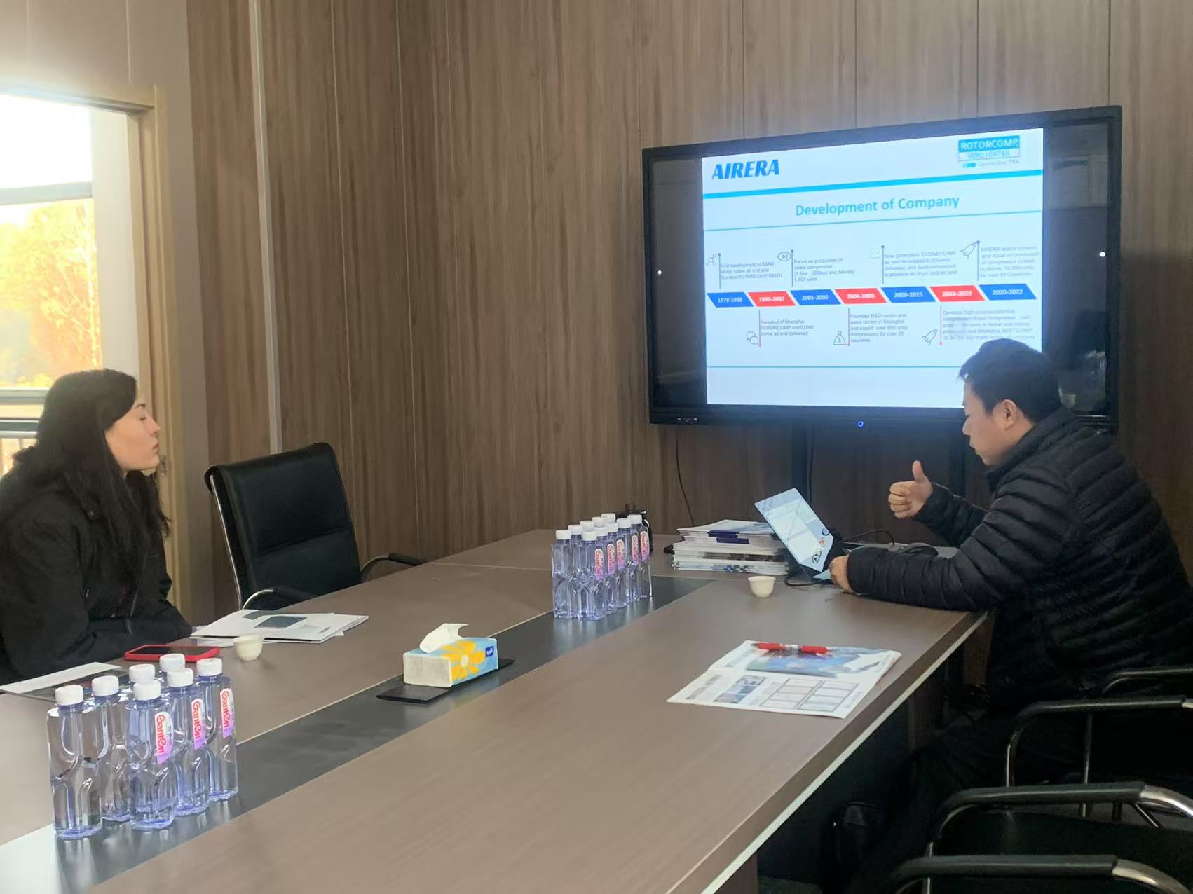 AIRERA tuvo el placer de recibir a representantes de una empresa italiana clave para una visita informativa a su sede.